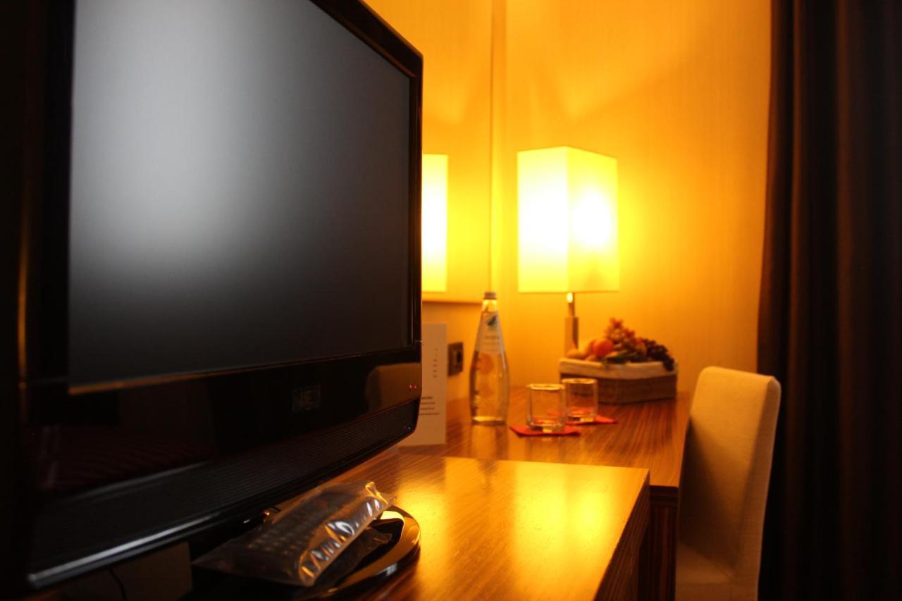 Mh Hotel Piacenza Fiera Luaran gambar