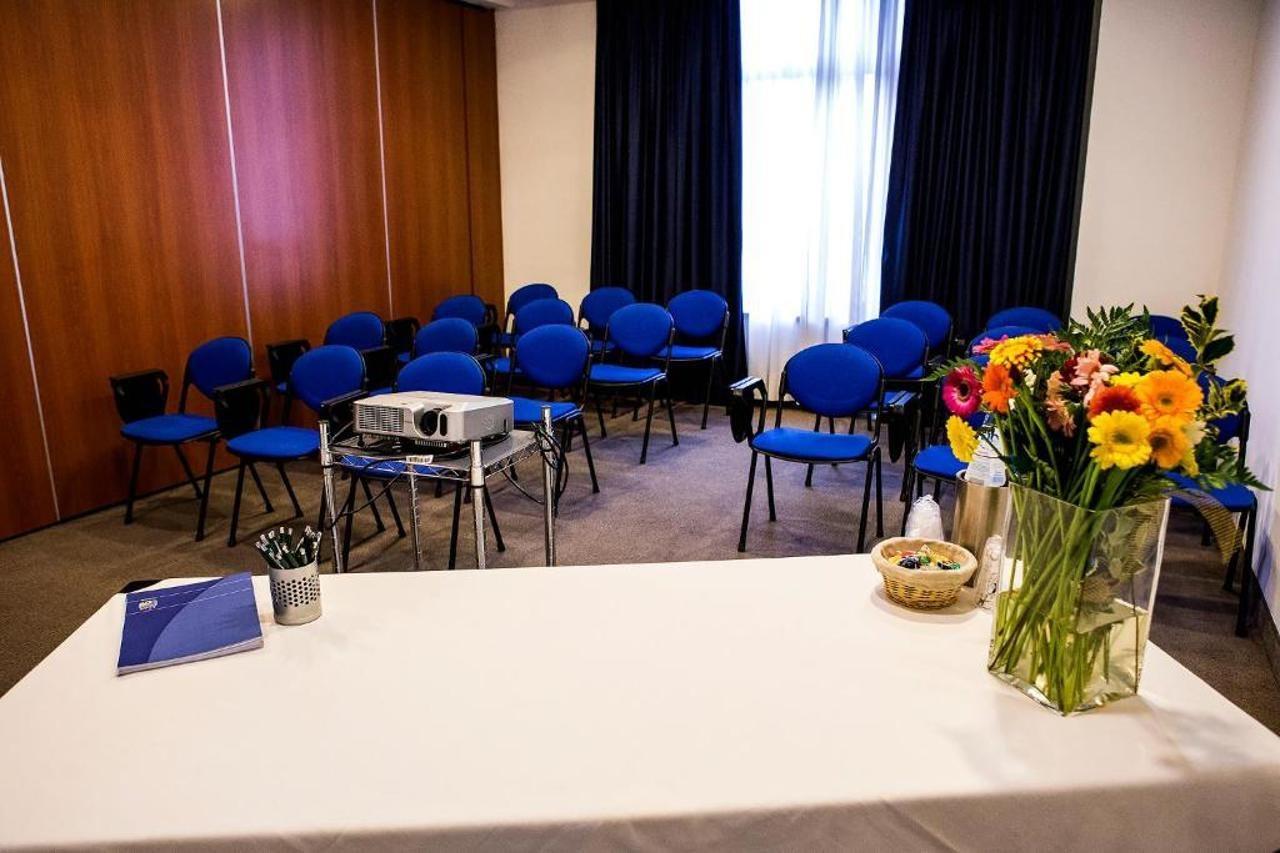 Mh Hotel Piacenza Fiera Luaran gambar