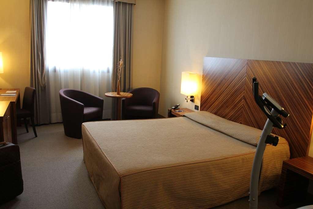 Mh Hotel Piacenza Fiera Bilik gambar