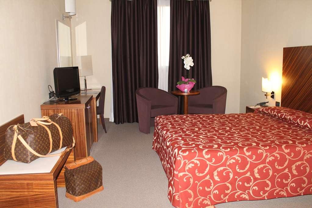 Mh Hotel Piacenza Fiera Bilik gambar