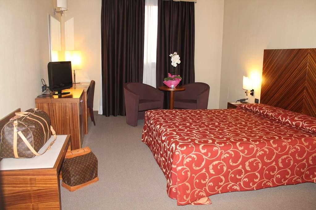 Mh Hotel Piacenza Fiera Bilik gambar